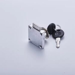 SKOLE CAMEL DRAWER LOCK 138-22 MM GP